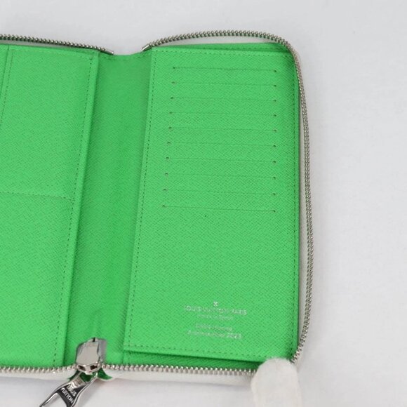 LOUIS VUITTON Monogram LV Portrait Zippy Wallet Vertical M82590 LV Auth 127987M - Picture 13 of 16